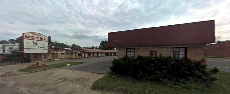 Motel Bambi (Bambi Motel) - 2008 Street View (newer photo)